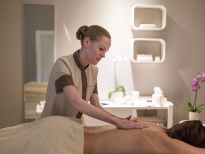 Aurum spa Andheri 9152818192