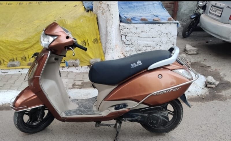 Second Hand Used TVS Jupiter 2015 For Sale In Delhi