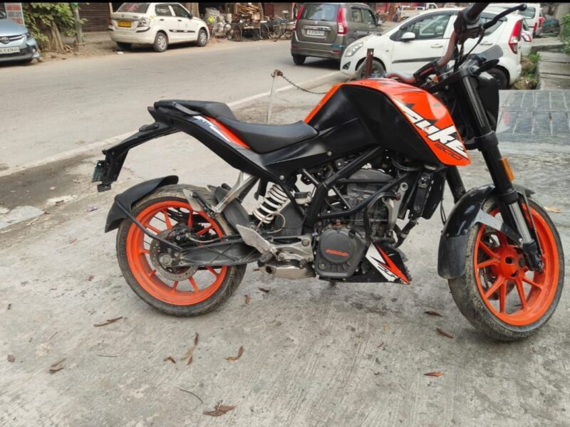 Second Hand Used KTM 125 Duke 2020 For Sale In Delhi